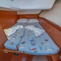 Beneteau Oceanis 40