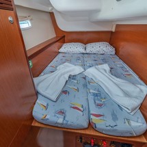 Beneteau Oceanis 40