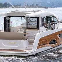 Sealine C390