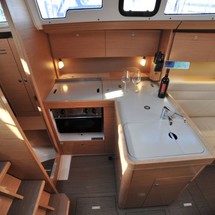 Dufour 350