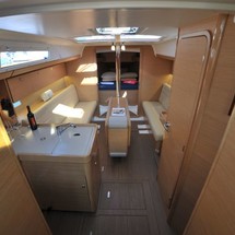 Dufour 350