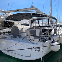 Beneteau Oceanis 51.1