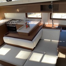 Beneteau Oceanis 51.1