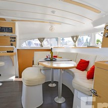 Lagoon 380 S2