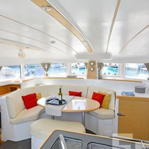 Lagoon 380 S2