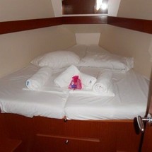 Beneteau Oceanis 37