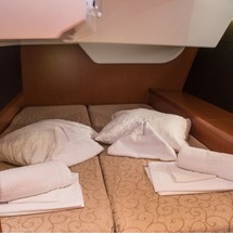 Beneteau Oceanis 48