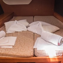 Beneteau Oceanis 48