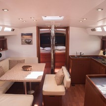 Beneteau Oceanis 48