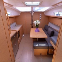 Dufour 382