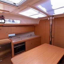 Dufour 382