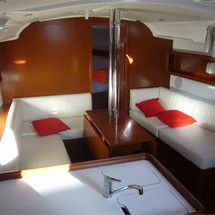 Beneteau Oceanis 37