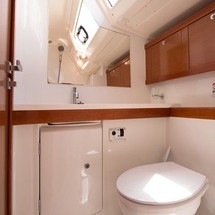 Beneteau Oceanis 54