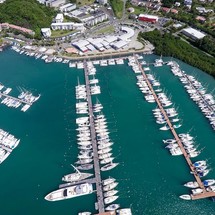 Fountaine Pajot Lucia 40