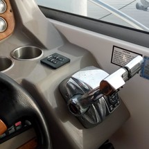 Sea ray 390 express cruiser
