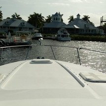 Sea ray 390 express cruiser
