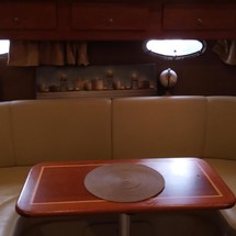 Sea ray 390 express cruiser