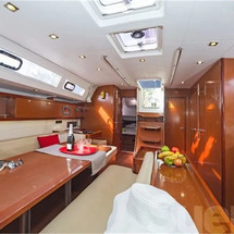 Beneteau Oceanis 50 Family