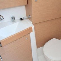 Beneteau Oceanis 38.1