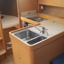 Dufour 350