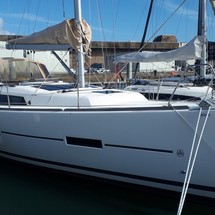 Dufour 382