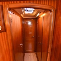 Bavaria 44