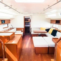 Beneteau Oceanis 55