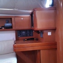 Beneteau Oceanis 37
