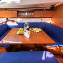 Beneteau Oceanis 54