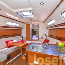 Hanse 325