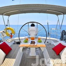 Hanse 325