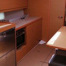 Dufour 390