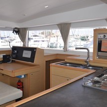 Lagoon 400 S2