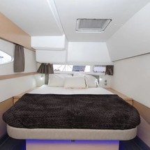 Fountaine Pajot Helia 44