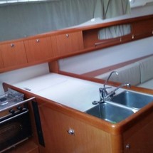 Beneteau Oceanis 37