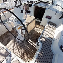 Beneteau Oceanis 37