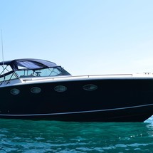 Tornado 38 Cruising