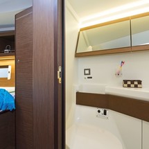 Beneteau Oceanis 46