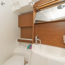 Beneteau Oceanis 51.1