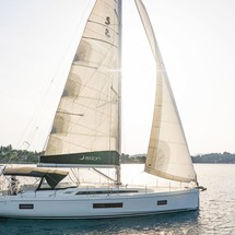 Beneteau Oceanis 51.1