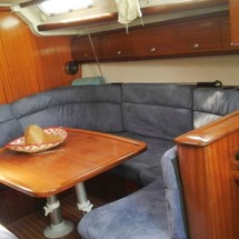 Bavaria 44