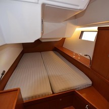 Beneteau Oceanis 48