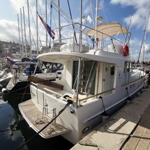 Beneteau Swift Trawler 42