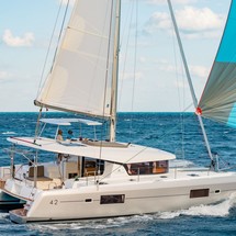 Lagoon 42