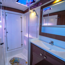 Fountaine Pajot Lucia 40
