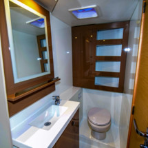 Fountaine Pajot Lucia 40