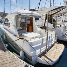 Beneteau Antares 8