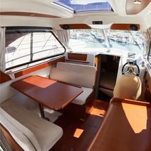 Beneteau Antares 8