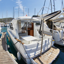Beneteau Antares 8