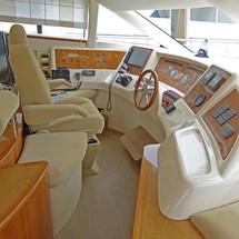 Azimut 58